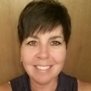 Meet your Posher, Lara